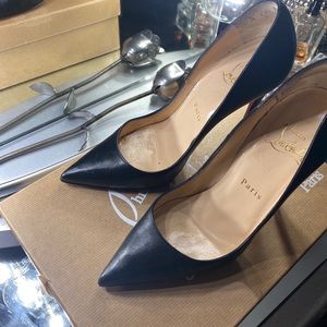 Christian Louboutin So Kate